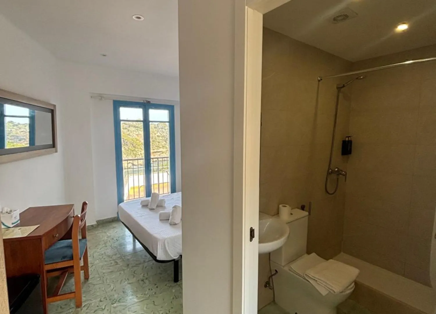 La Marina Ch Hotel Cala Figuera